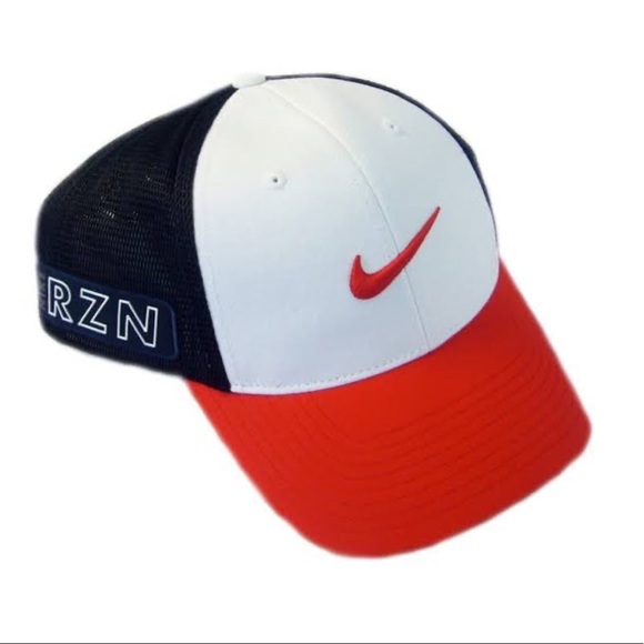 Nike Men's Tour Legacy Mesh Hat